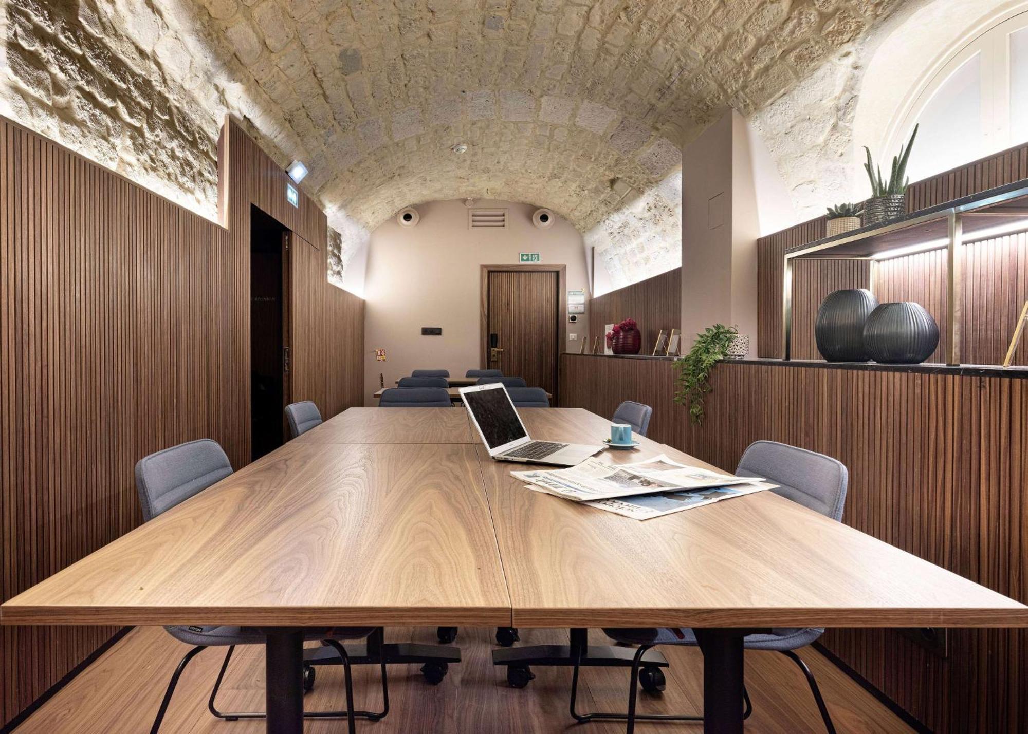 Hotel Maison Colbert Member Of Melia Collection Notre-dame Parijs